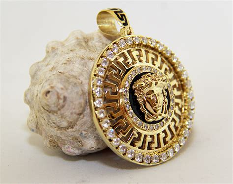 versace gold anhänger mit stein|Schmuck Kollektion .